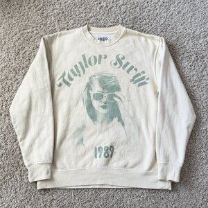 Taylor Swift 1989 Taylor’s Version Crewneck Sweatshirt Yellow Size M